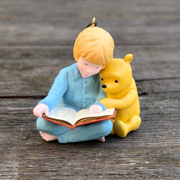 Vintage Lot Of 5 Winnie The Pooh Christmas Ornaments Hallmark and Disney Light - Picture 9 of 15